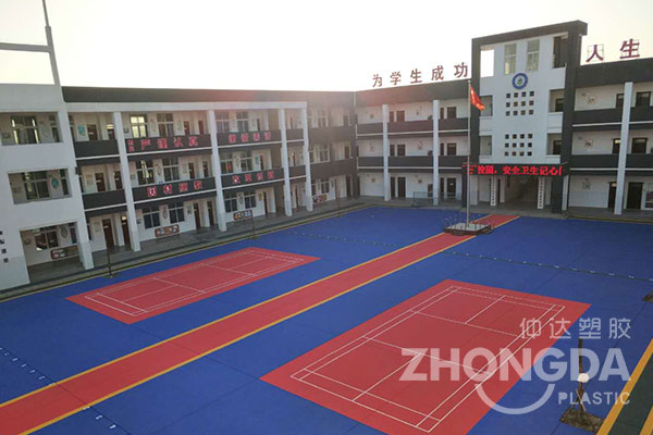 懸浮拼接地板的優(yōu)勢(shì)有哪些？