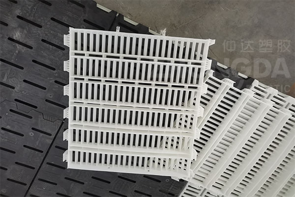 豬場養(yǎng)殖專用漏縫板材質(zhì)分析！